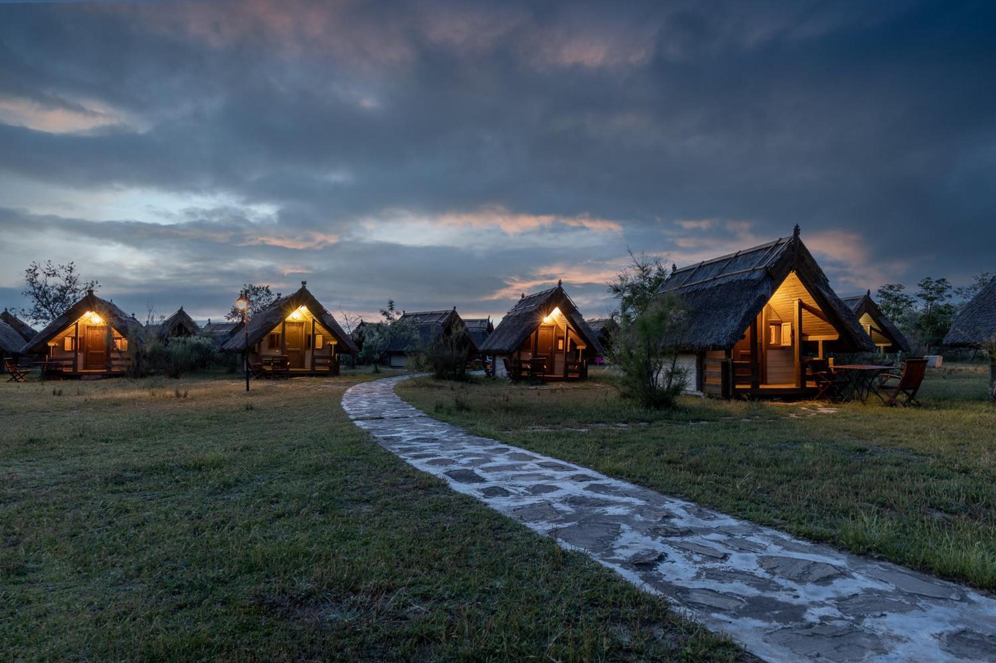 Dolphin Camping Сфинту Джордже Екстериор снимка